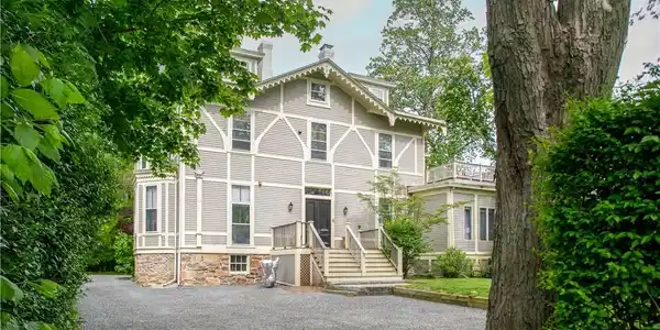 4 Red Cross Avenue