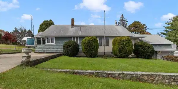 26 Chardon Drive