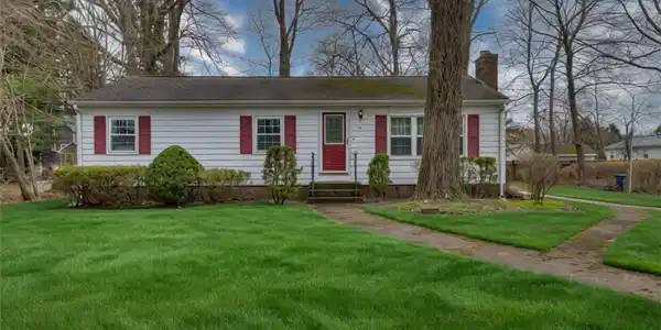 86 Lawndale Drive