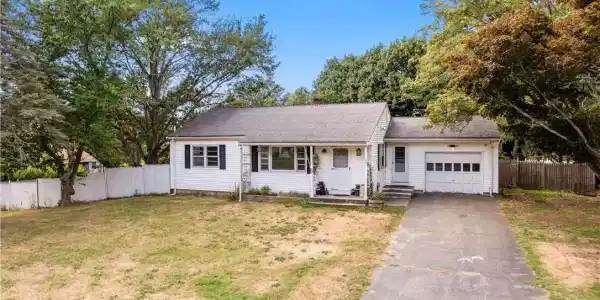 37 Souza Way