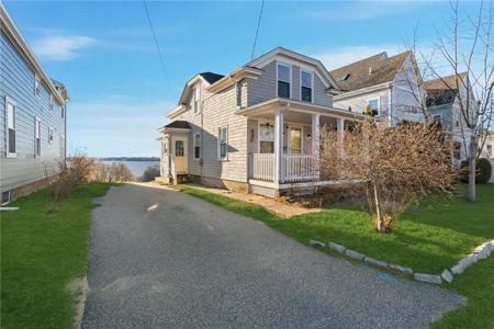 200 Narragansett Avenue