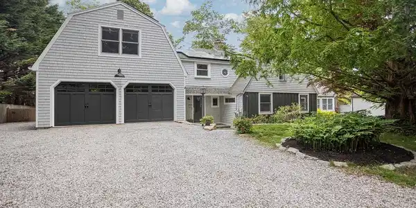 30 Standish Road