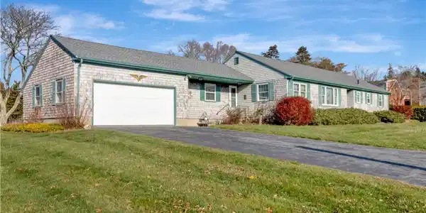 89 North Court