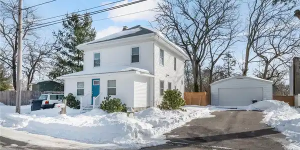 2 Overbrook Avenue