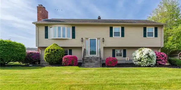 9 Kathleen Drive