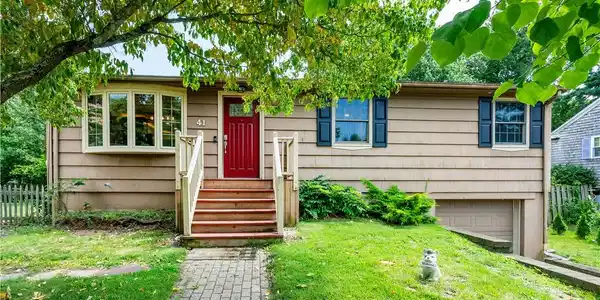 41 Mount View Avenue