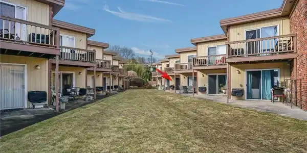 3940 Post Road