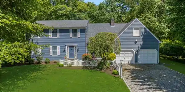 15 Secluded Drive