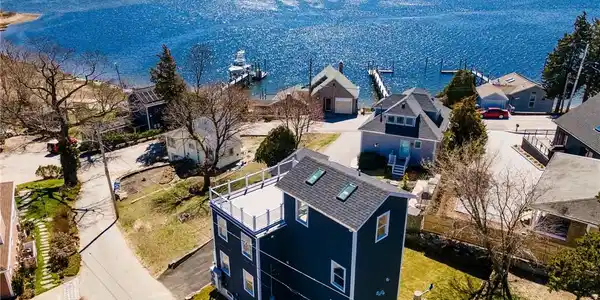62 John Wickes Avenue