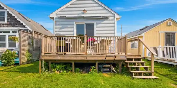 64 Burnside Avenue