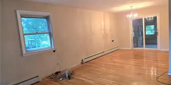 Image 4: DINING AREA