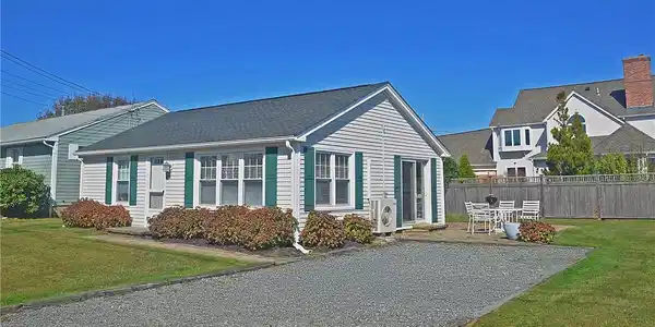 8 Pocono Road