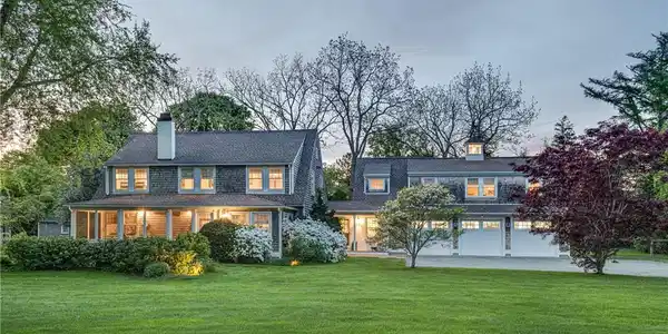 15 Rumstick Drive