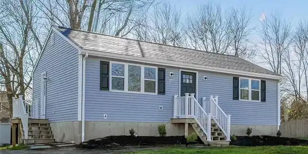 48 Narrows Road