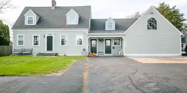 1994 East Main Road
