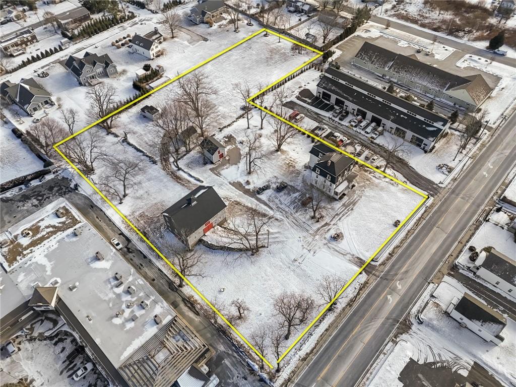 Image 2: Facing southwest (East Main Road shown on bottom r