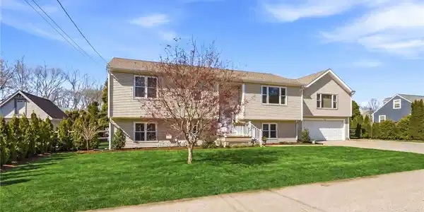 37 Pleasant Avenue