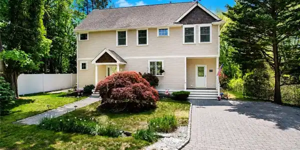 94 Daytona Avenue