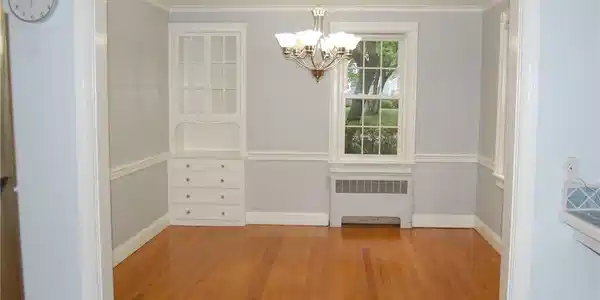 Image 4: Dining Room