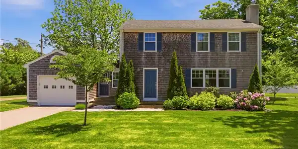 523 Bristol Ferry Road