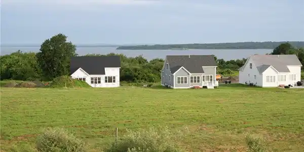 35 Bunker Hill Crossing