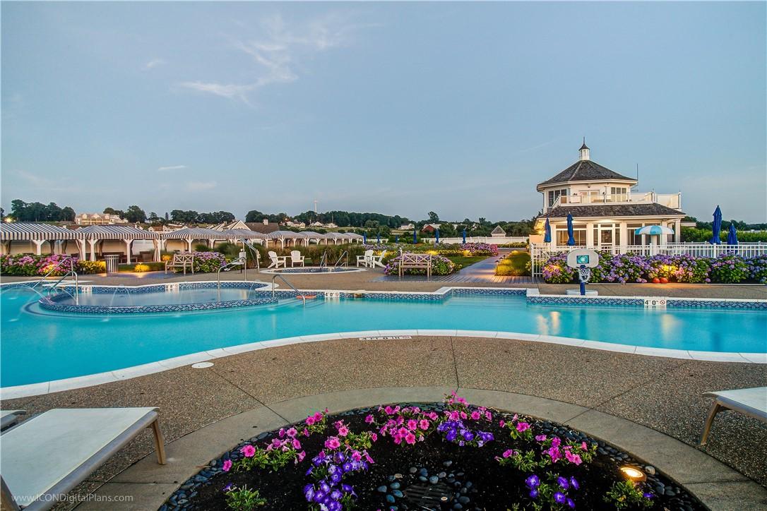 Image 4: Beach Front Pool Pavilion