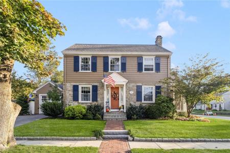 292 Country Club Drive