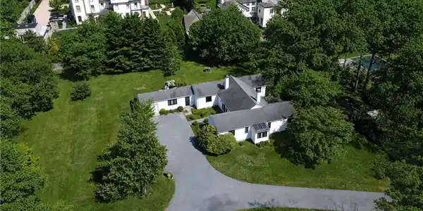 Image 4: Looking Southeast