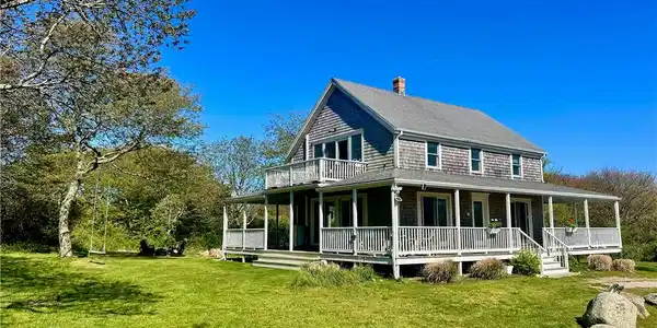 1614 Lakeside Drive