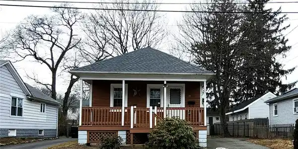35 Transit Street