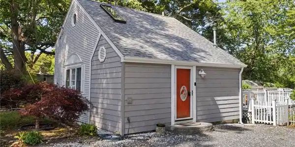 11 N Shore Street