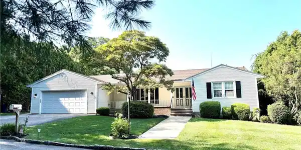 55 Nightingale Avenue