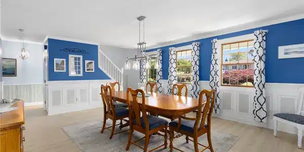 Image 4: Dining Room