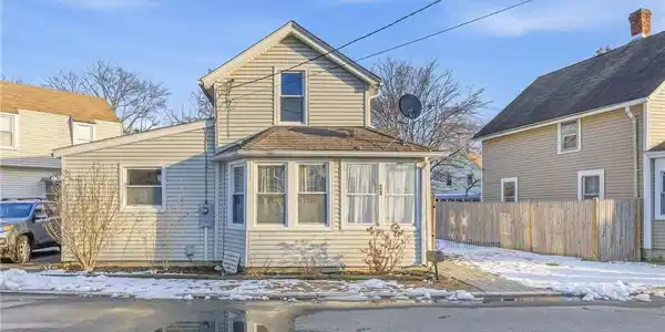 28 Jefferson Avenue