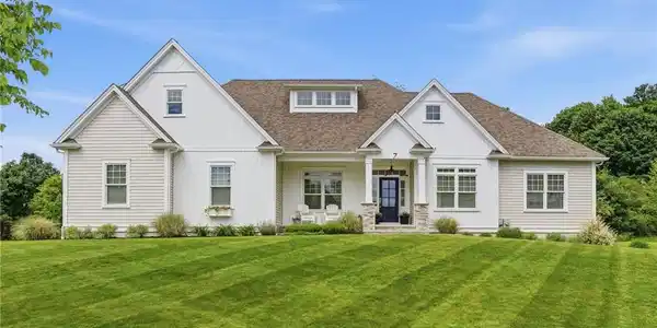 7 Waterview Lane