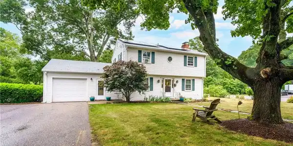66 Oakdale Road