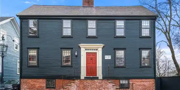 16 Bridge Street
