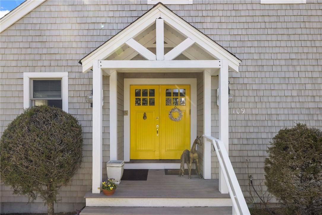 Image 3: Let's go inside!