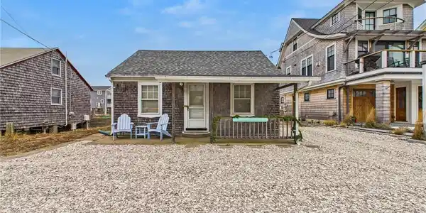 1140 Succotash Road