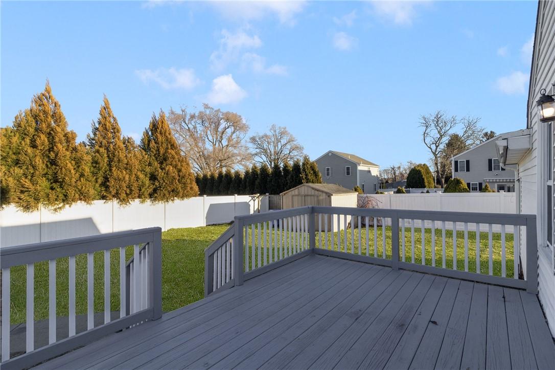 Image 4: Deck