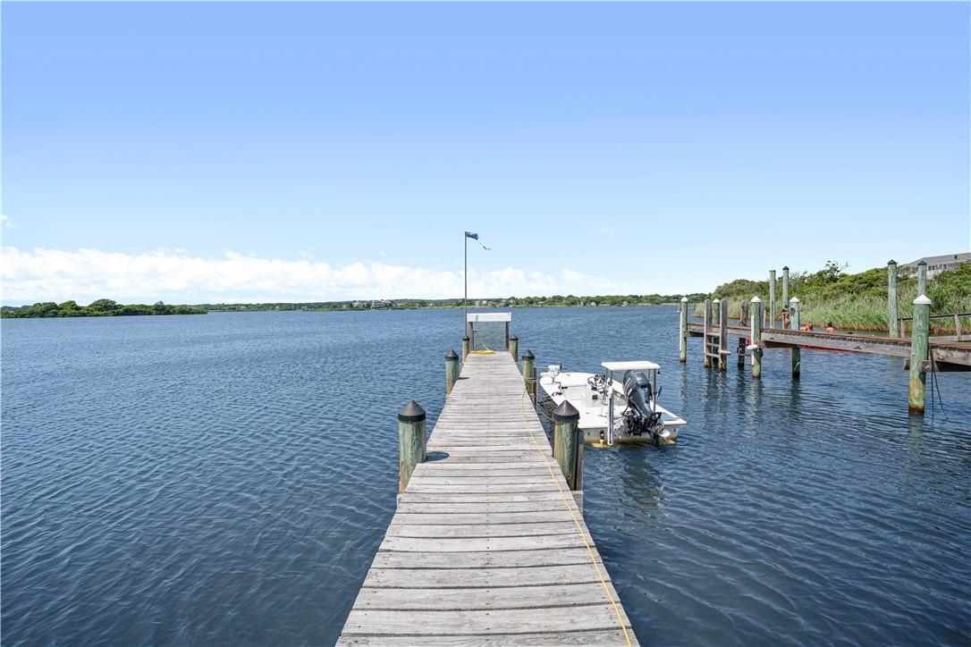 Image 4: Dock in back on GH Pond