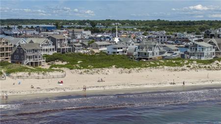 18 Beach Row