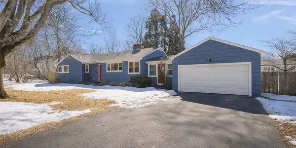 6 Conway Drive