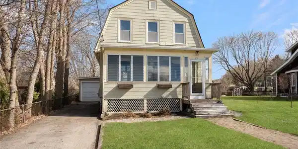 26 Evans Avenue