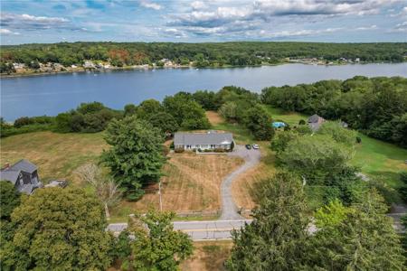 190 Nanaquaket Road