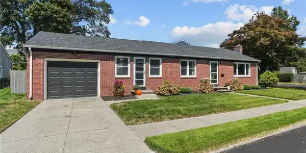55 Longwood Avenue
