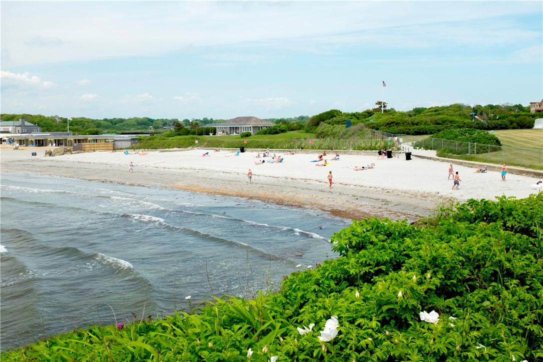 Image 3: Bailey's Beach