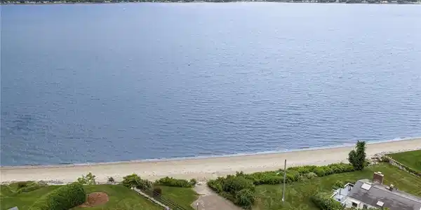 Image 3: Sawyer Beach at the end of the street.