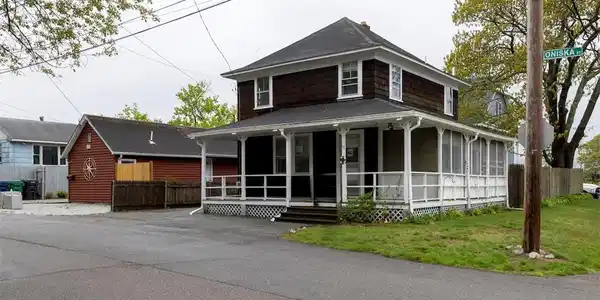 51 Oniska Street