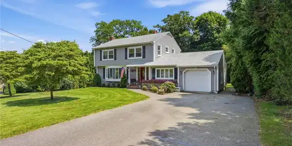 42 Grand Avenue